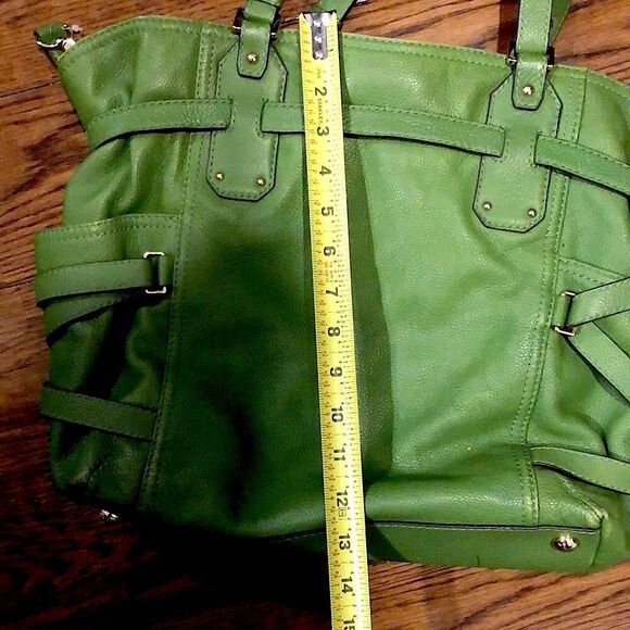 MICHAEL KORS Gansevoort Green Leather Crossbody Handbag Tote W Gold Accents - Picture 14 of 16